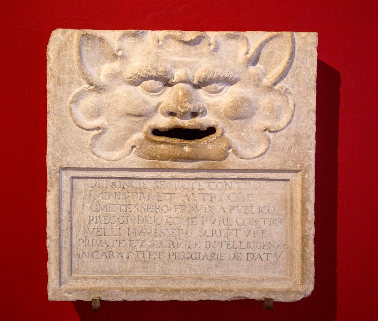 Totuuden suu (Bocca di Leone) (marmori) tekijältä Venetian School