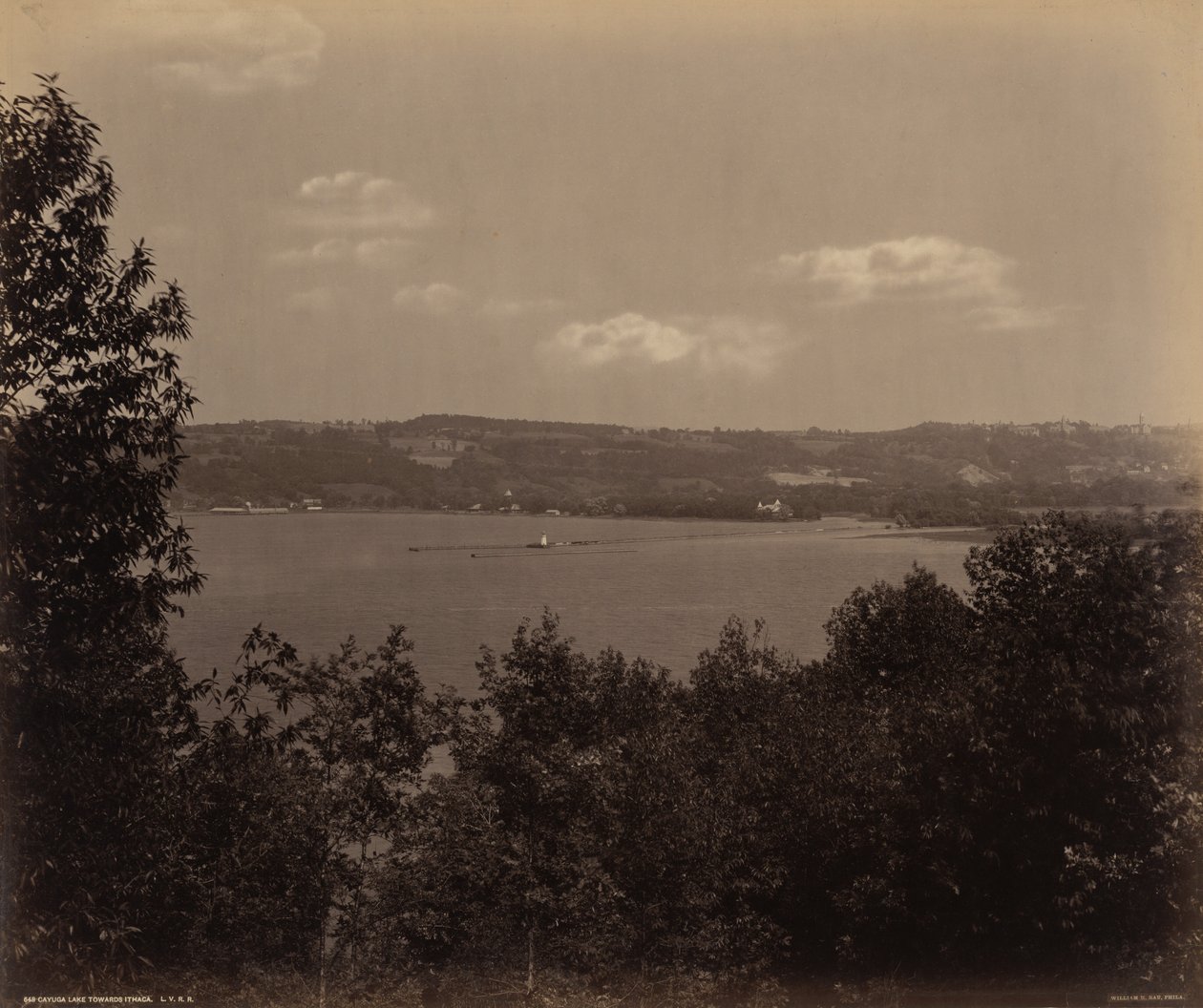 Cayuga-järvi kohti Ithacaa,c. 1895 (kuva) tekijältä William Herman Rau