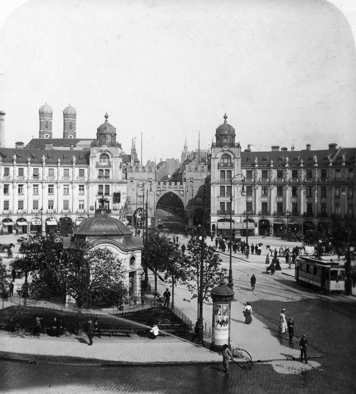 Karlsplatz, München, Saksa, 1900-luku. tekijältä Wurthle and Sons