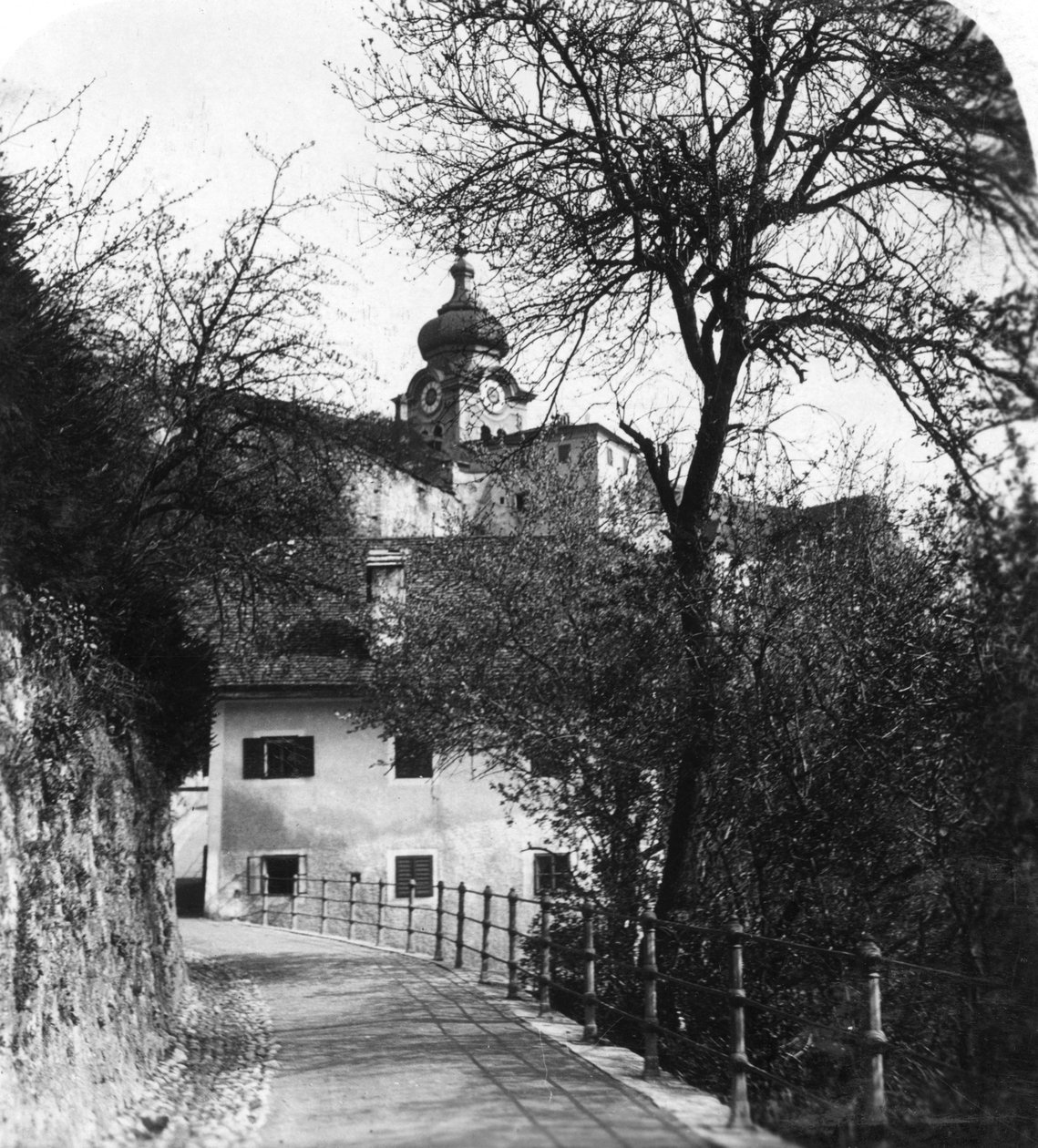 Nonnbergin luostari, Salzburg, Itävalta, 1900-luku. tekijältä Wurthle and Sons