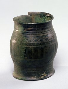 Tynnyrin muotoinen käsivarsinauha, Hallstatt Culture, Jura (metalli)