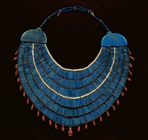 Ousekh kaulakoru, New Kingdom (fajanssi)