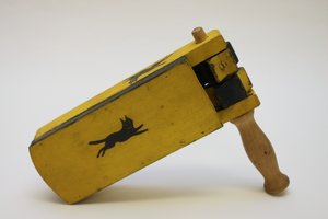 Jalkapallo helistin (puuta)