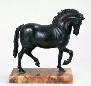 Kävelyhevonen (pronssi)