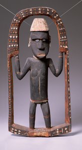 Figuuri Canoe Housesta, Salomonsaaret (puu)