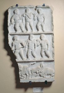 Miehet ketjuissa, helpotus löydetty Smyrnasta (marmori)