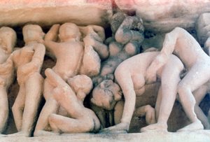Erotic Sculpture, Khajuraho, Intia. c950-1050. 20. vuosisata