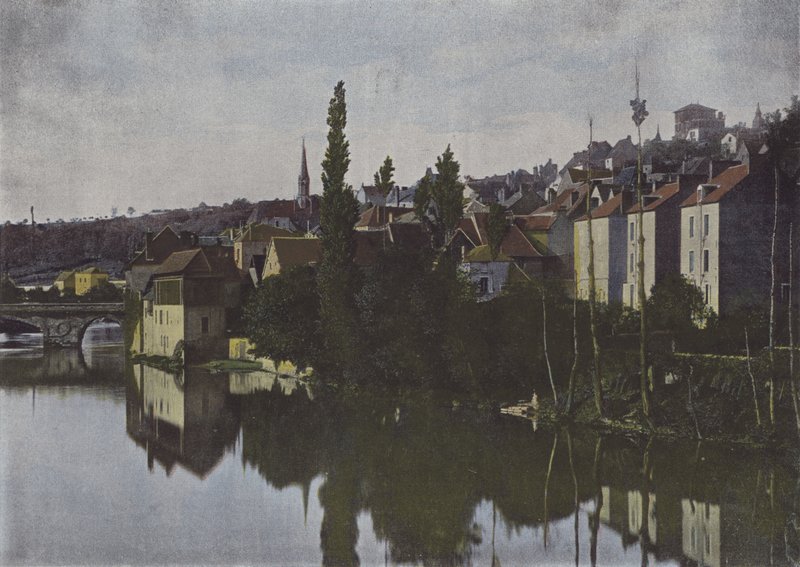 Argenton-sur-Creuse (värillinen kuva) tekijältä (after) French Photographer
