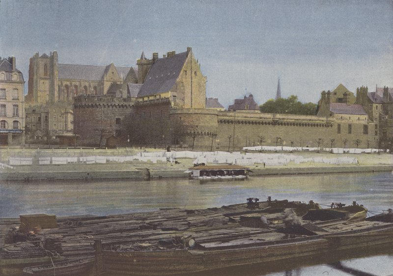 Nantes, Chateau (värillinen kuva) tekijältä (after) French Photographer