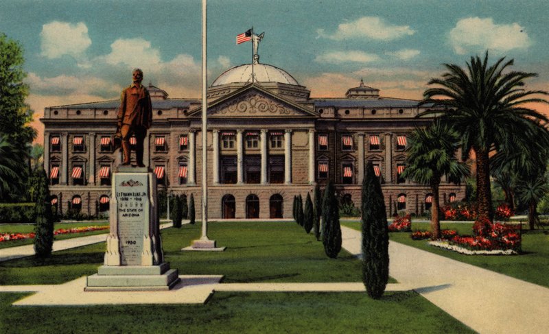 Phoenix, Arizona: State Capitol (kuva) tekijältä American Photographer (after)