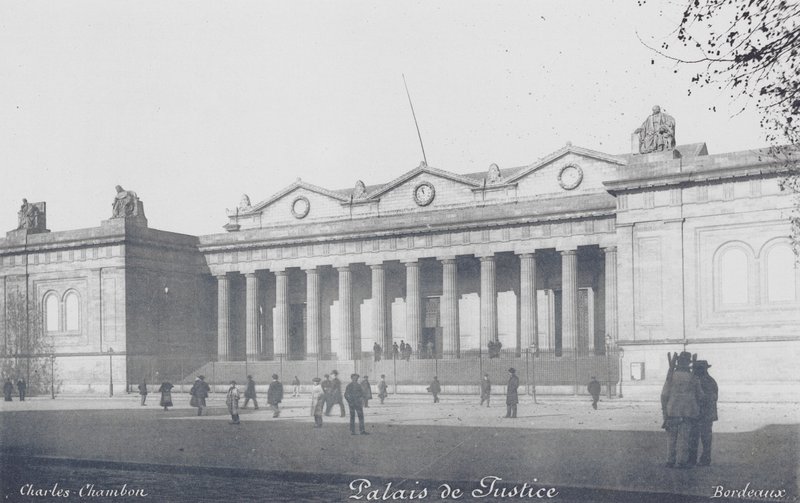 Bordeaux: Palais de Justice (s/w-kuva) tekijältä Charles Chambon
