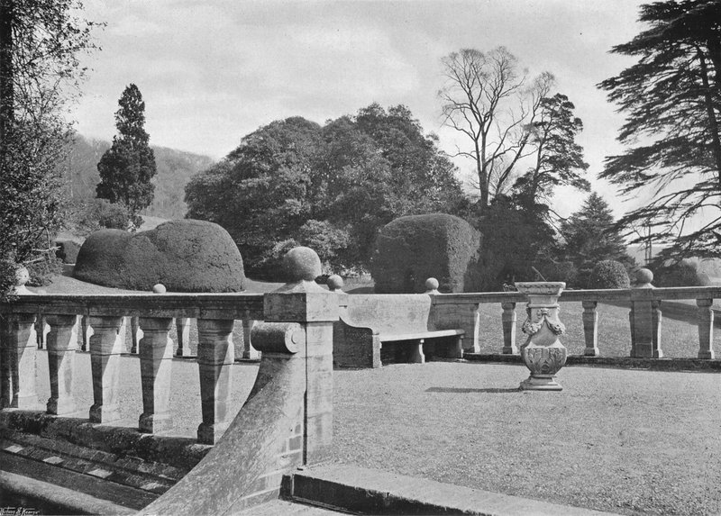 Hardwick House: Kaideterassi tekijältä Charles Latham