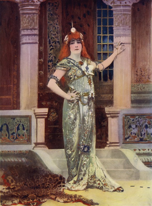 Madame Sarah Bernhardt Iseylissä (värikuva) tekijältä English Photographer