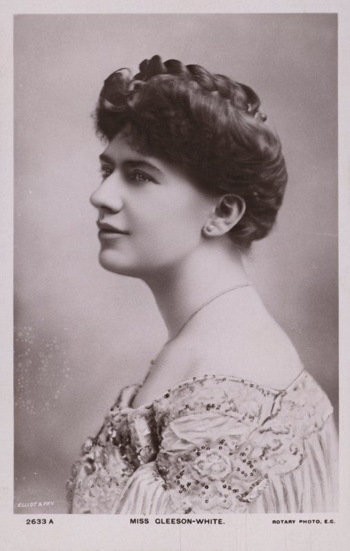 Cicely Gleeson-White, englantilainen sopraano tekijältä English Photographer