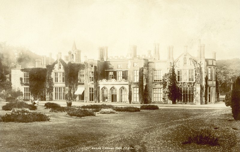 Cromer Hall, Norfolk (m/w kuva) tekijältä English Photographer