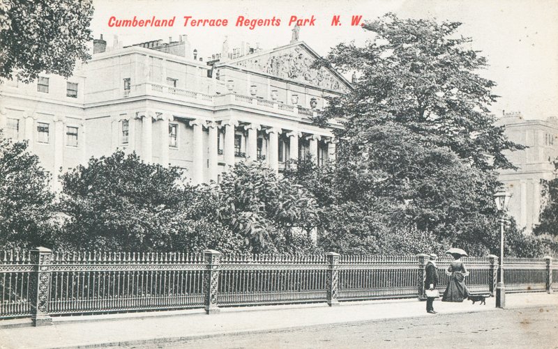 Cumberland Terrace Regents Parkissa tekijältä English Photographer