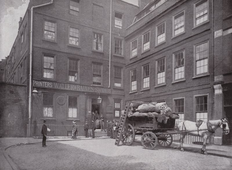 Dr Johnsons House, Gough Square, Fleet Street tekijältä English Photographer