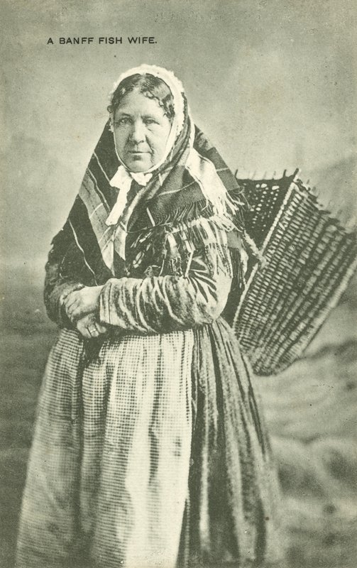 Fish Wife in Banff (väri litho) tekijältä English Photographer