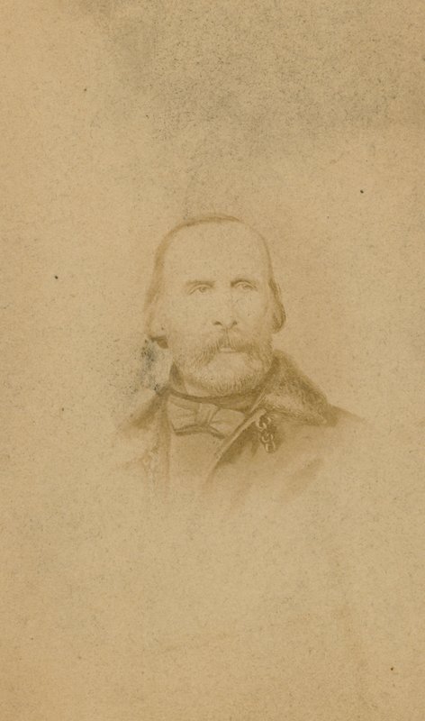 Garibaldi tekijältä English Photographer