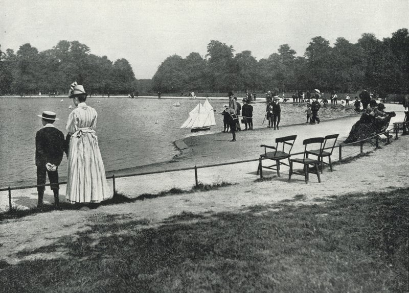 Kensington Gardens, pyöreä lampi (m/v kuva) tekijältä English Photographer