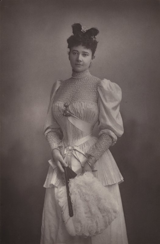 Lady Colin Campbell tekijältä English Photographer