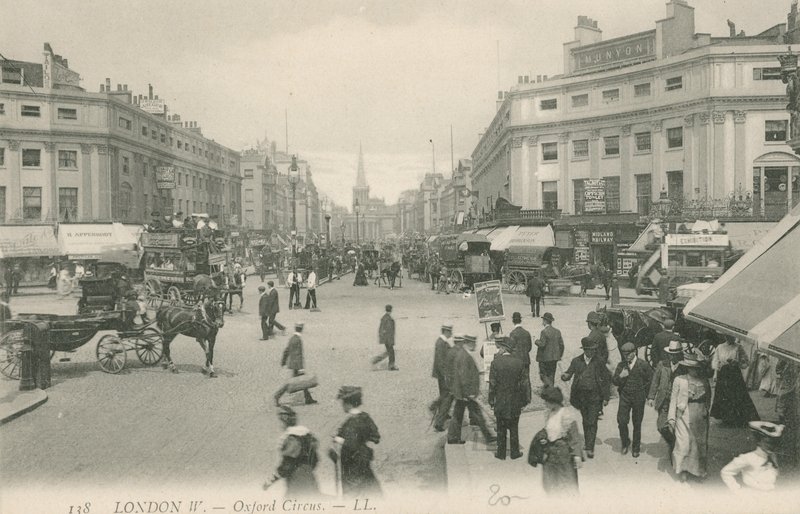 Oxford Circus, Lontoo tekijältä English Photographer