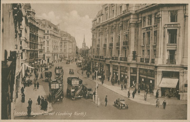 Regent Street, Lontoo, katsomassa pohjoiseen tekijältä English Photographer