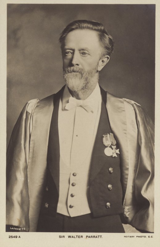 Sir Walter Parratt tekijältä English Photographer