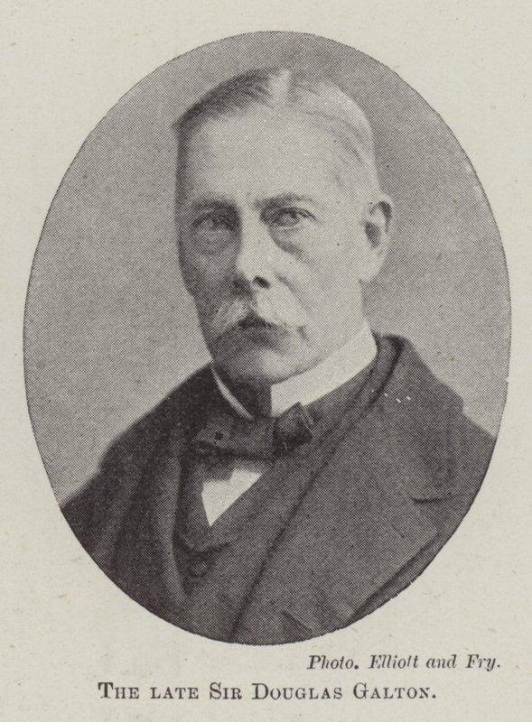Edesmennyt Sir Douglas Galton tekijältä English Photographer