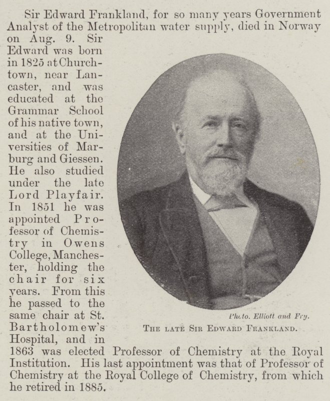 Edesmennyt Sir Edward Frankland tekijältä English Photographer