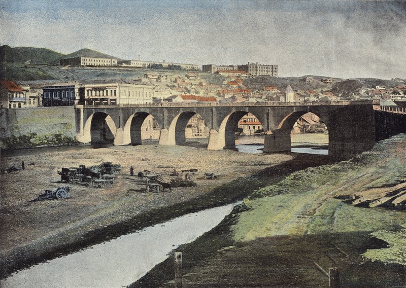 Pont A Tifflis, Arsenaali ja Kuvernöörin palatsi tekijältä European Photographer