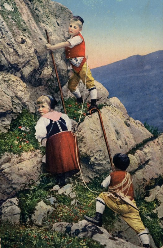Lapset kiipeilemässä Alpeilla (kuva) tekijältä European Photographer