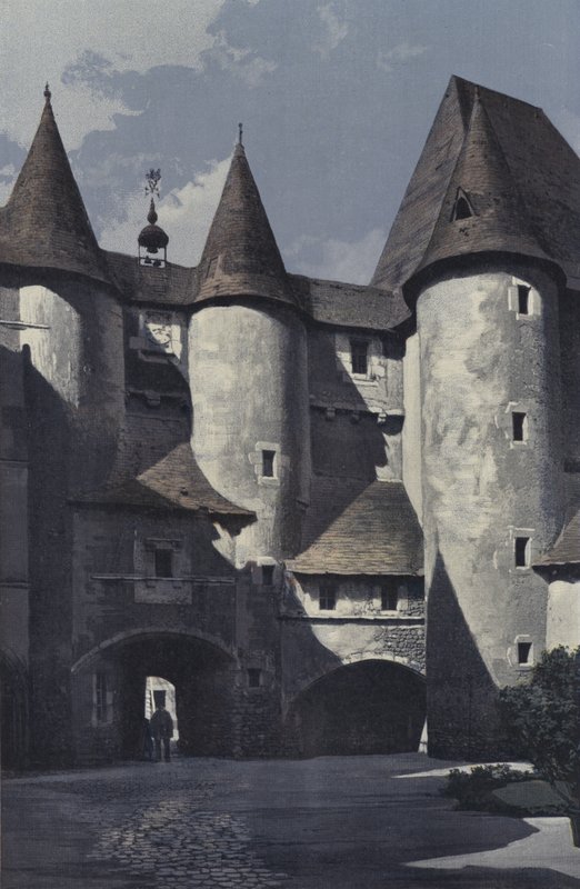 Fougeres-sur-Bievre, Chateau, Julkisivu pihalla tekijältä French Photographer