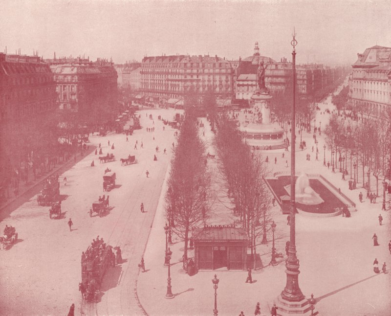 Pariisi: Place de la Republique (m/w kuva) tekijältä French Photographer