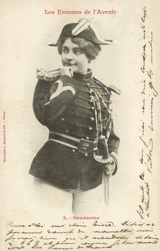 Poliisi, tulevaisuuden nainen tekijältä French Photographer
