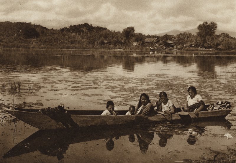 Meksiko: Laguna de Patzcuaro (s/w-kuva) tekijältä Hugo Brehme