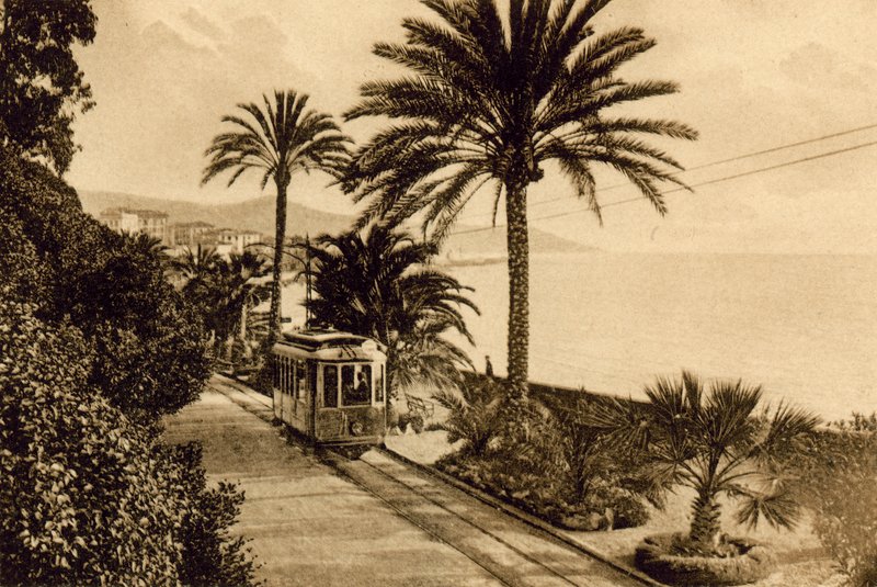 Sanremo, Promenade (m/w kuva) tekijältä Italian Photographer