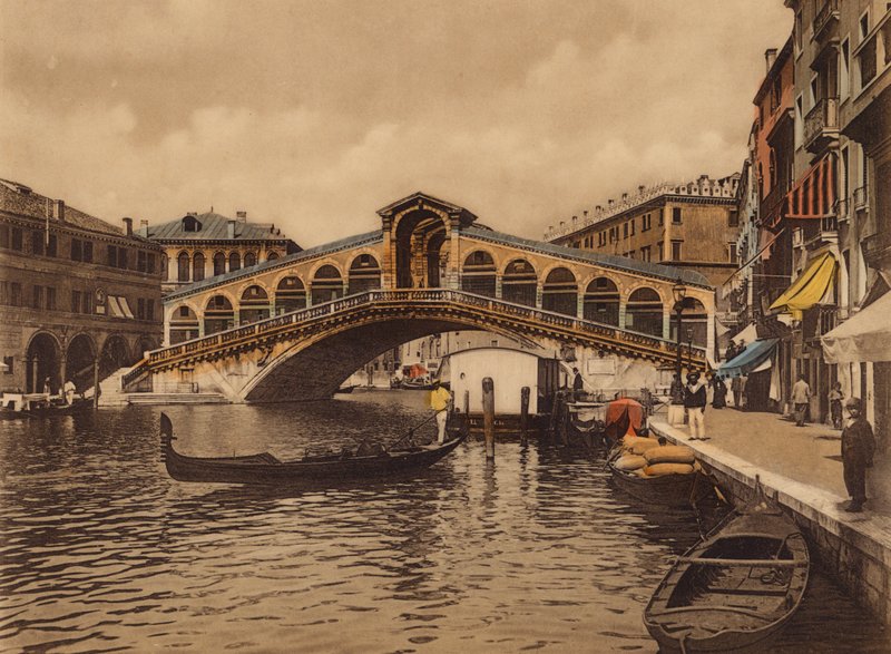 Venezia / Venetsia: Rialton silta (värillinen kuva) tekijältä Italian Photographer
