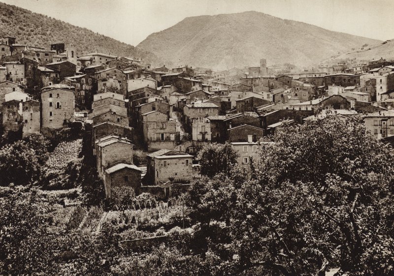 Italia: Scanno, Abruzzi (valkoinen kuva) tekijältä Kurt Hielscher