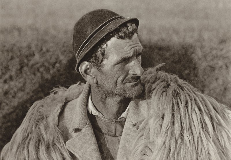 Romania: Santa Marian paimen (m/w kuva) tekijältä Kurt Hielscher