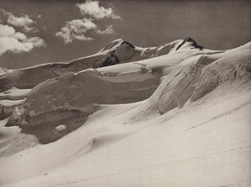 Wildspitze lännestä (m/w kuva) tekijältä Kurt Hielscher