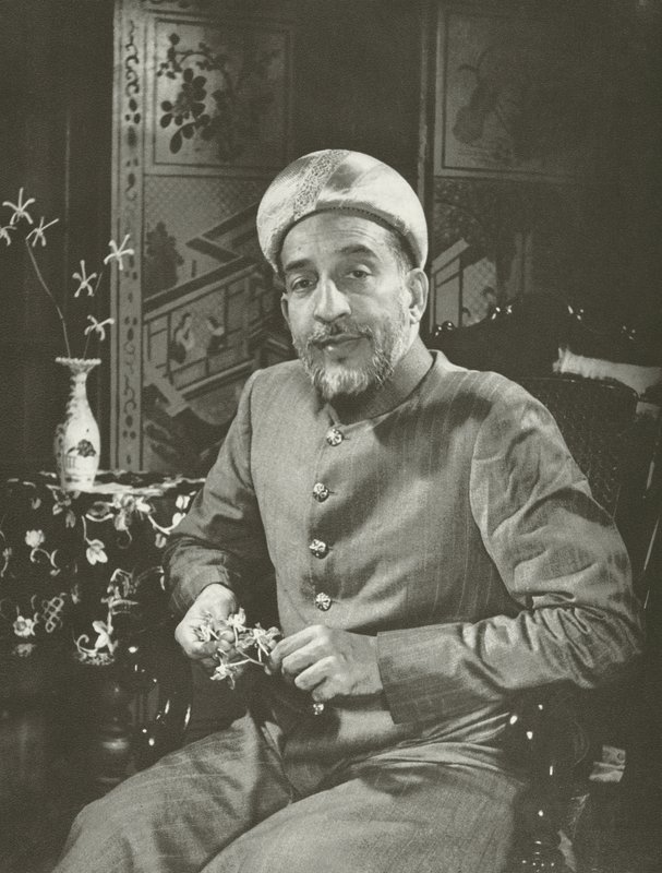 A Mamujee, Esq (m/w kuva) tekijältä Lionel Wendt