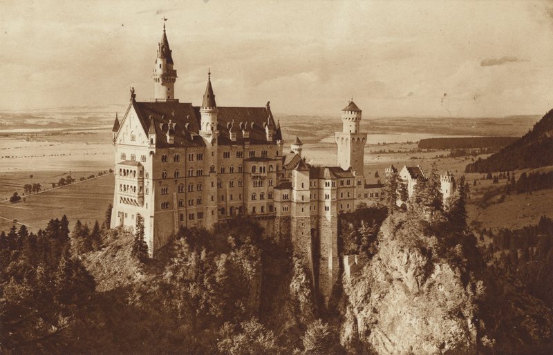 Baijerin kuninkaiden linna Neuschwanstein, lähellä Fussenia tekijältä Otto Ballerstedt