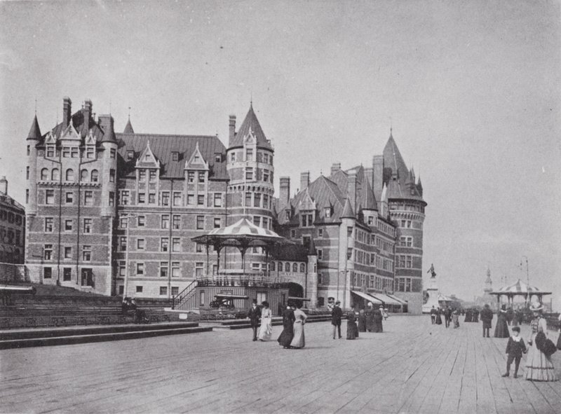 Chateau Frontenac ja Dufferin Terrace (m/w kuva) tekijältä Photographer Canadian