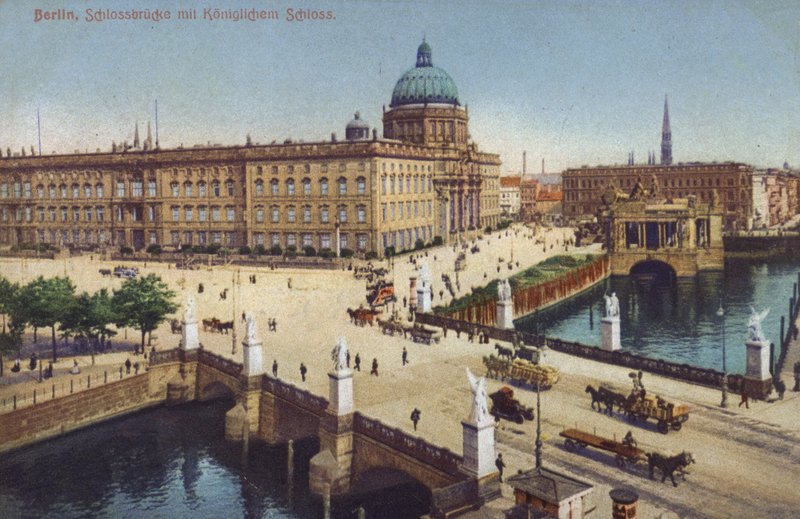 Schlossbruecke ja kuninkaallinen palatsi, Berliini, Saksa (kuva) tekijältä Photographer German