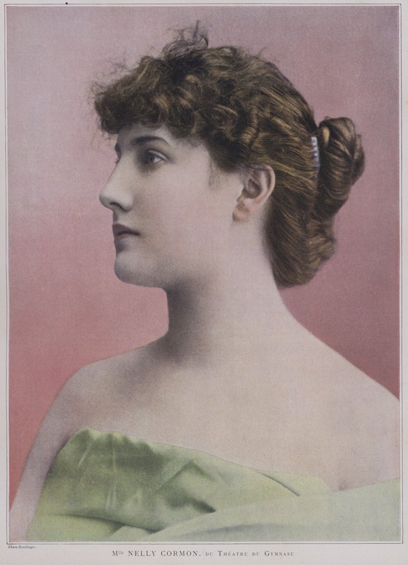 Nelly Cormon, ranskalainen näyttelijä (värillinen kuva) tekijältä Reutlinger Studio