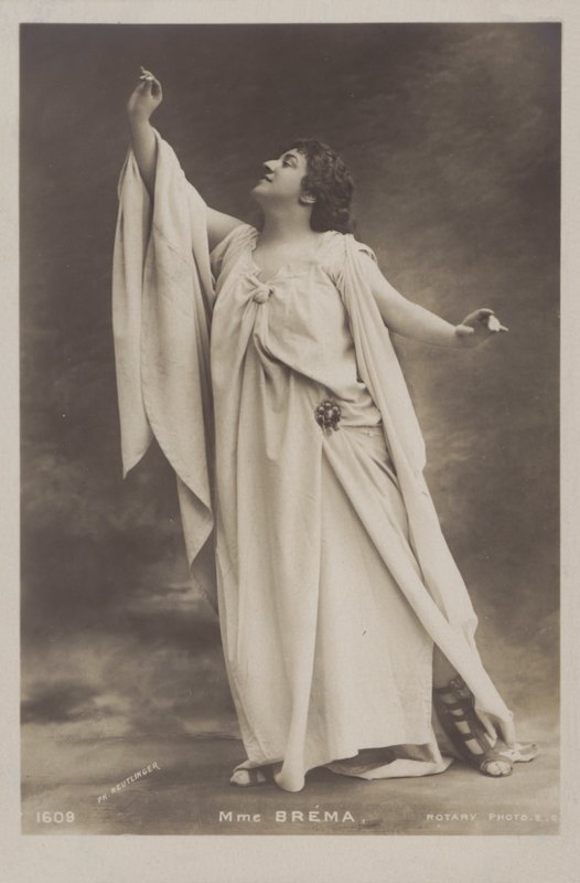 Marie Bremen, englantilainen mezzosopraano-laulaja tekijältä Reutlinger Studio
