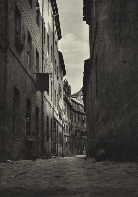Berliini: Sphere (m/w kuva) tekijältä Sasha Stone
